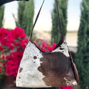 Elegant Cowhide Shoulder Bag